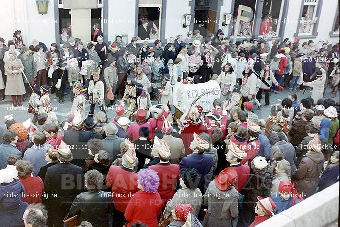 1980 Karnevals Umzug Veilchen Dienstag Sinzig: KRMZVLDNSN-008142