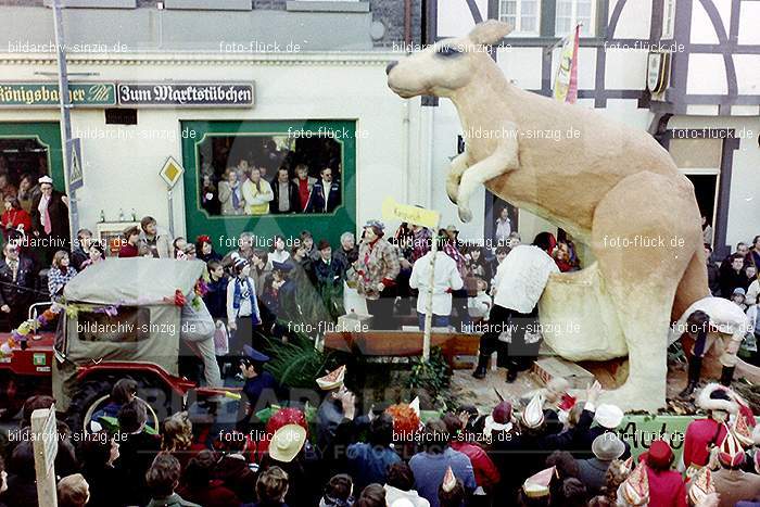 1980 Karnevals Umzug Veilchen Dienstag Sinzig: KRMZVLDNSN-008146