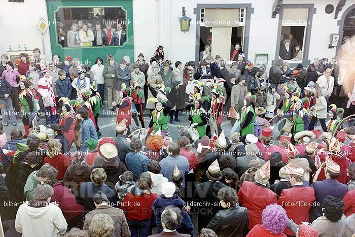 1980 Karnevals Umzug Veilchen Dienstag Sinzig: KRMZVLDNSN-008149