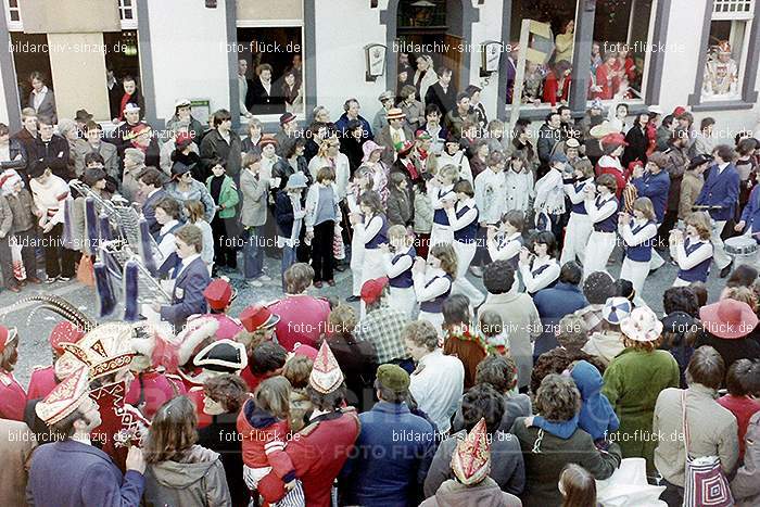 1980 Karnevals Umzug Veilchen Dienstag Sinzig: KRMZVLDNSN-008153