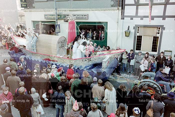 1980 Karnevals Umzug Veilchen Dienstag Sinzig: KRMZVLDNSN-008158