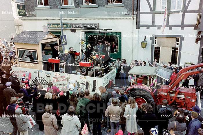 1980 Karnevals Umzug Veilchen Dienstag Sinzig: KRMZVLDNSN-008160