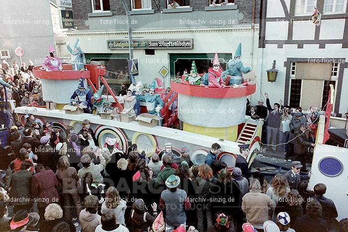 1980 Karnevals Umzug Veilchen Dienstag Sinzig: KRMZVLDNSN-008163