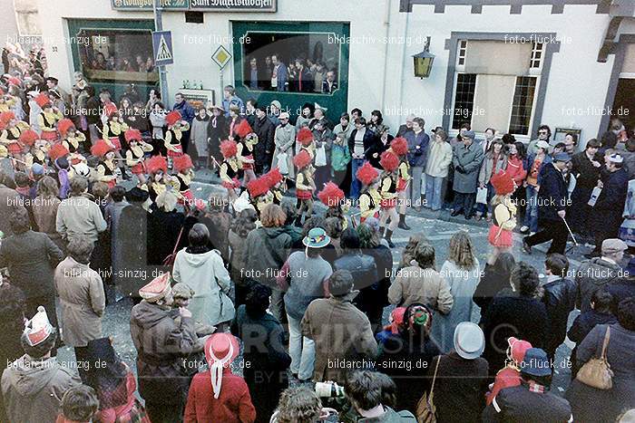 1980 Karnevals Umzug Veilchen Dienstag Sinzig: KRMZVLDNSN-008174