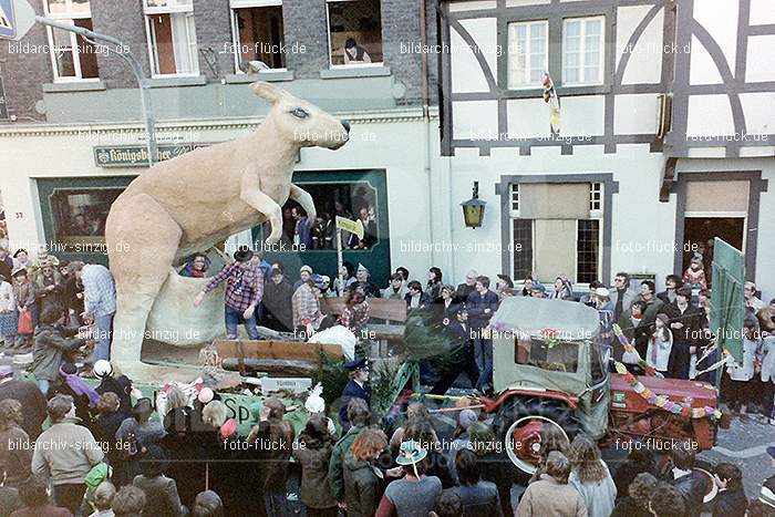 1980 Karnevals Umzug Veilchen Dienstag Sinzig: KRMZVLDNSN-008180