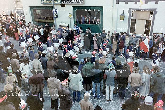 1980 Karnevals Umzug Veilchen Dienstag Sinzig: KRMZVLDNSN-008187