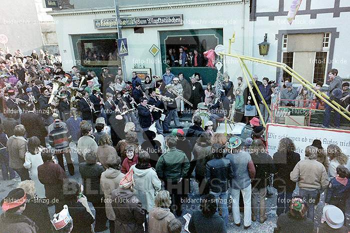 1980 Karnevals Umzug Veilchen Dienstag Sinzig: KRMZVLDNSN-008189