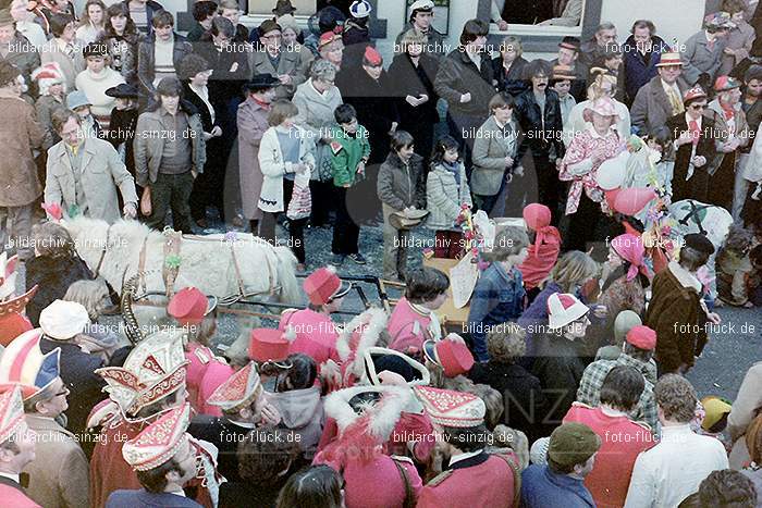 1980 Karnevals Umzug Veilchen Dienstag Sinzig: KRMZVLDNSN-008218