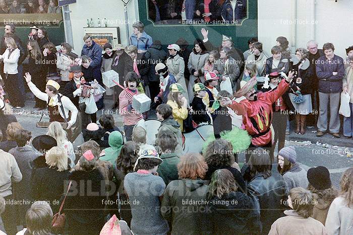 1980 Karnevals Umzug Veilchen Dienstag Sinzig: KRMZVLDNSN-008234