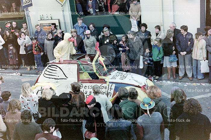 1980 Karnevals Umzug Veilchen Dienstag Sinzig: KRMZVLDNSN-008259