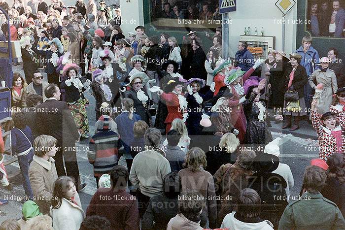 1980 Karnevals Umzug Veilchen Dienstag Sinzig: KRMZVLDNSN-008266