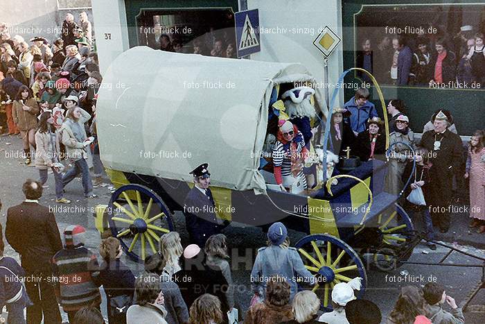 1980 Karnevals Umzug Veilchen Dienstag Sinzig: KRMZVLDNSN-008268