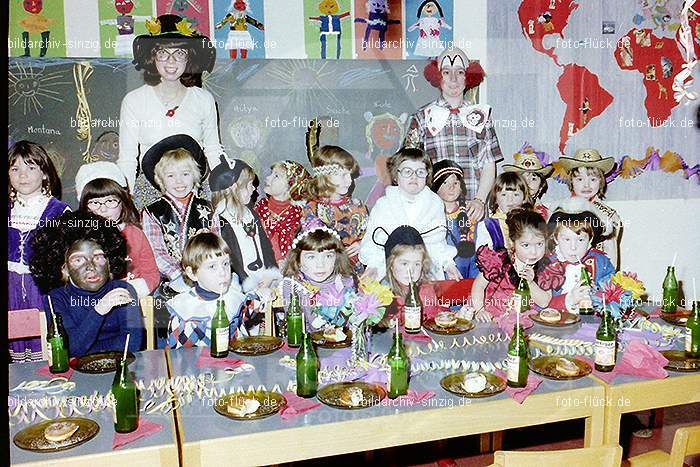 1979 Karneval im Kath. Kindergarten St. Peter Sinzig: KRKTKNSTPTSN-008492