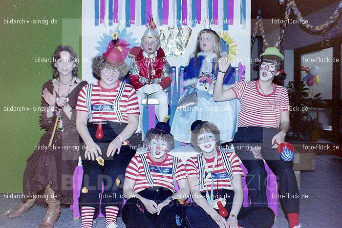 1979 Karneval im Kath. Kindergarten St. Peter Sinzig: KRKTKNSTPTSN-008509