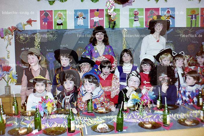 1979 Karneval im Kath. Kindergarten St. Peter Sinzig: KRKTKNSTPTSN-008518