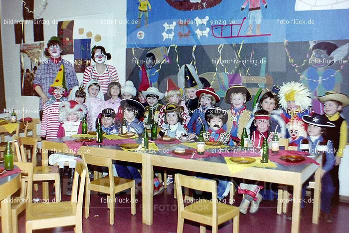 1979 Karneval im Kath. Kindergarten St. Peter Sinzig: KRKTKNSTPTSN-008529