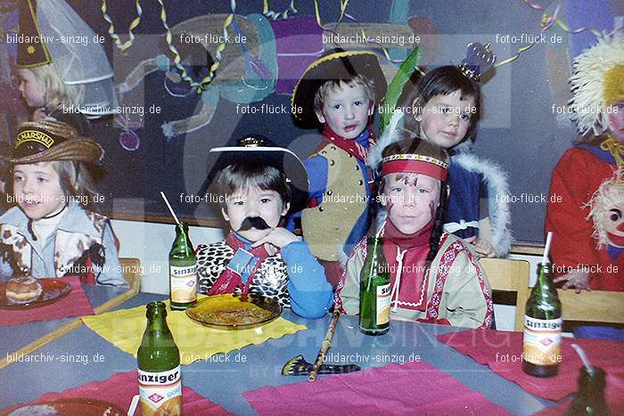 1979 Karneval im Kath. Kindergarten St. Peter Sinzig: KRKTKNSTPTSN-008531