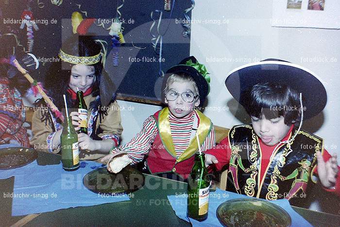 1979 Karneval im Kath. Kindergarten St. Peter Sinzig: KRKTKNSTPTSN-008533