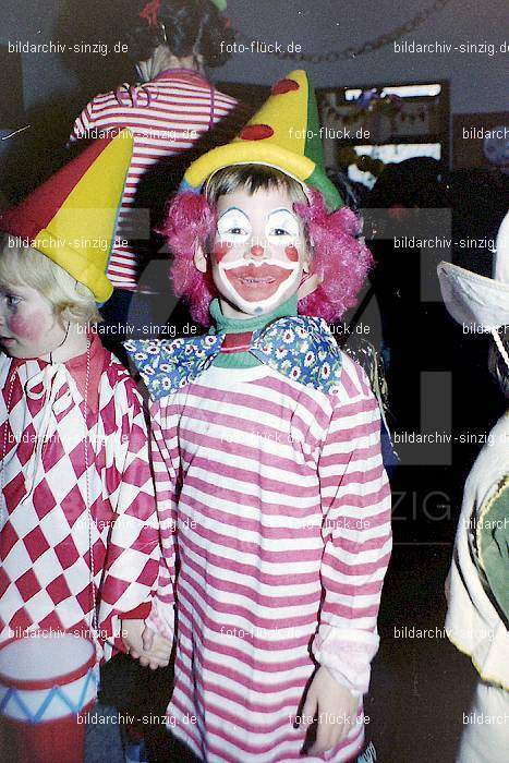 1979 Karneval im Kath. Kindergarten St. Peter Sinzig: KRKTKNSTPTSN-008551