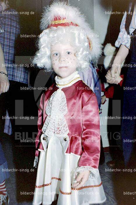 1979 Karneval im Kath. Kindergarten St. Peter Sinzig: KRKTKNSTPTSN-008564