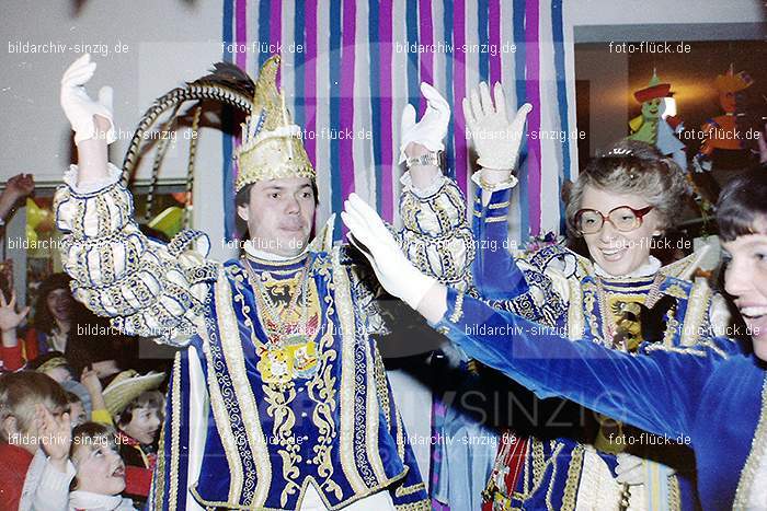 1979 Karneval im Kath. Kindergarten St. Peter Sinzig: KRKTKNSTPTSN-008571