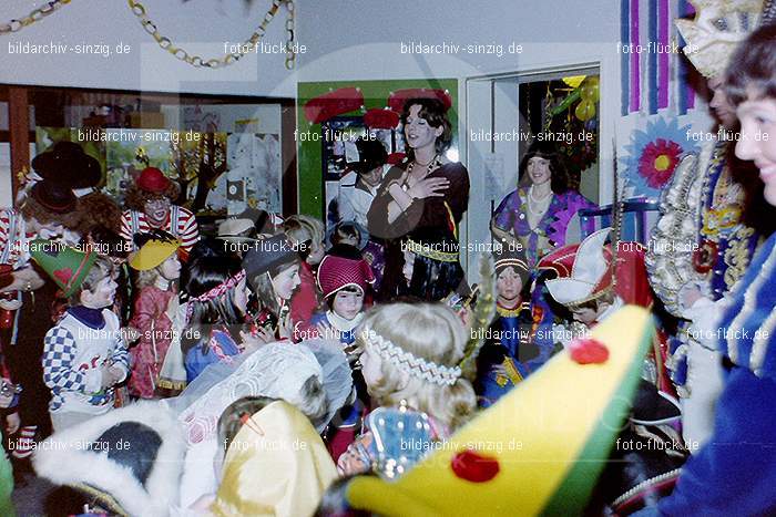 1979 Karneval im Kath. Kindergarten St. Peter Sinzig: KRKTKNSTPTSN-008586
