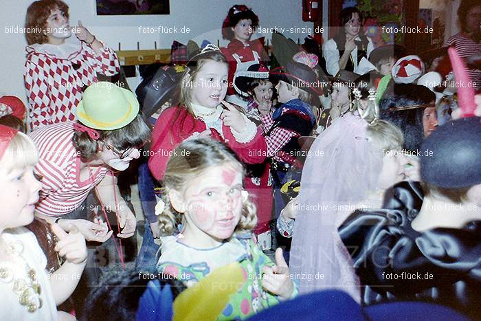 1979 Karneval im Kath. Kindergarten St. Peter Sinzig: KRKTKNSTPTSN-008587