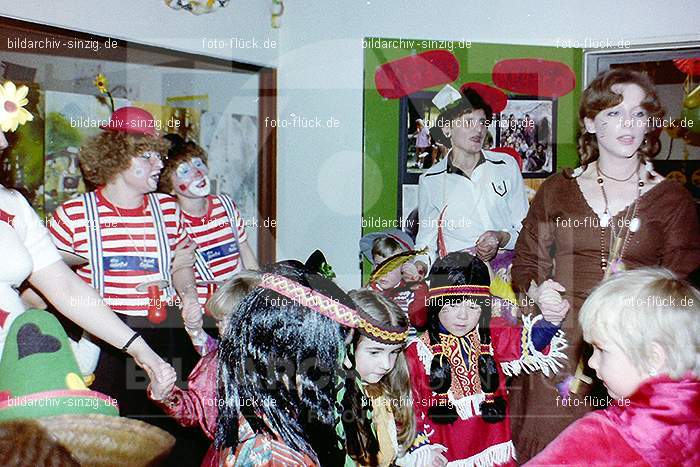 1979 Karneval im Kath. Kindergarten St. Peter Sinzig: KRKTKNSTPTSN-008591