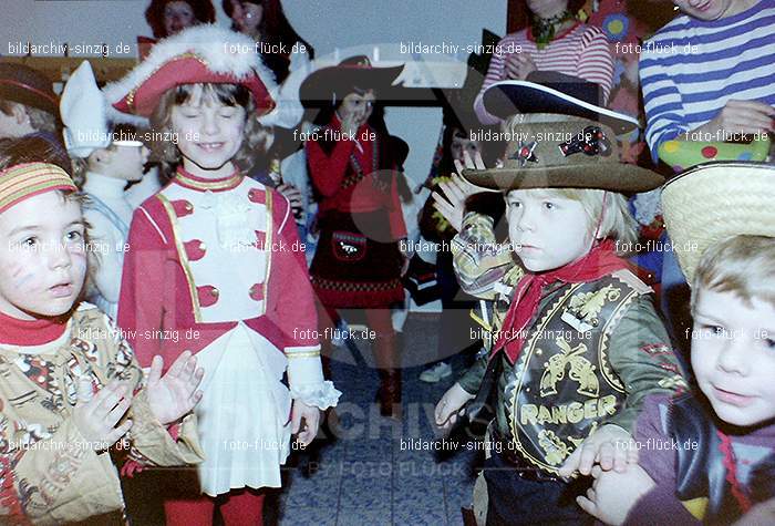 1979 Karneval im Kath. Kindergarten St. Peter Sinzig: KRKTKNSTPTSN-008593