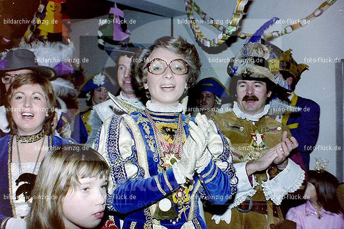 1979 Karneval im Kath. Kindergarten St. Peter Sinzig: KRKTKNSTPTSN-008596