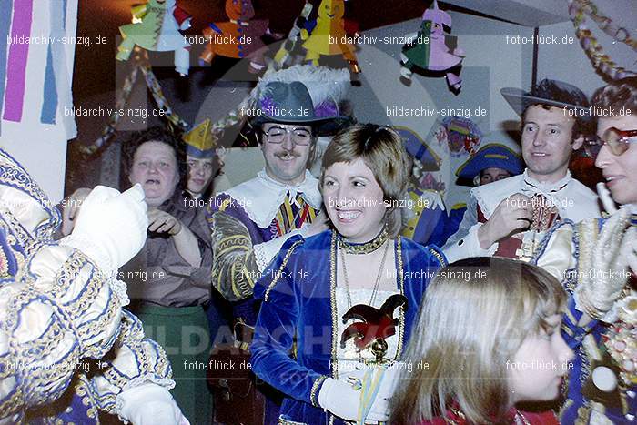 1979 Karneval im Kath. Kindergarten St. Peter Sinzig: KRKTKNSTPTSN-008597