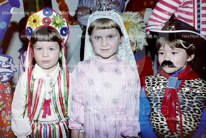1979 Karneval im Kath. Kindergarten St. Peter Sinzig: KRKTKNSTPTSN-008600