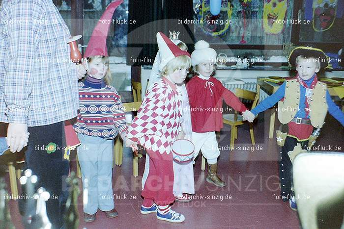 1979 Karneval im Kath. Kindergarten St. Peter Sinzig: KRKTKNSTPTSN-008621