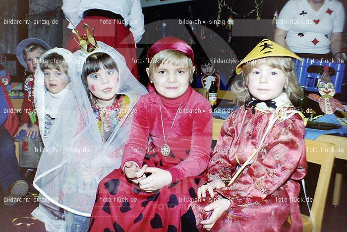 1979 Karneval im Kath. Kindergarten St. Peter Sinzig: KRKTKNSTPTSN-008634