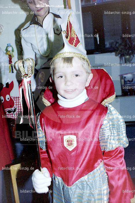 1979 Karneval im Kath. Kindergarten St. Peter Sinzig: KRKTKNSTPTSN-008646