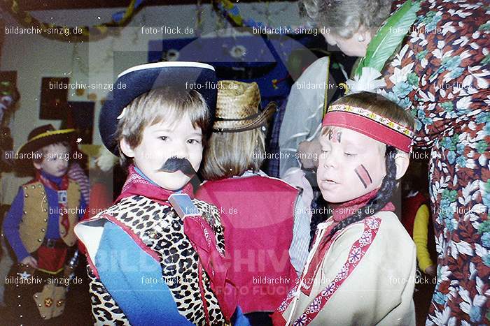 1979 Karneval im Kath. Kindergarten St. Peter Sinzig: KRKTKNSTPTSN-008649