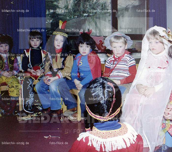 1979 Karneval im Kath. Kindergarten St. Peter Sinzig: KRKTKNSTPTSN-008651