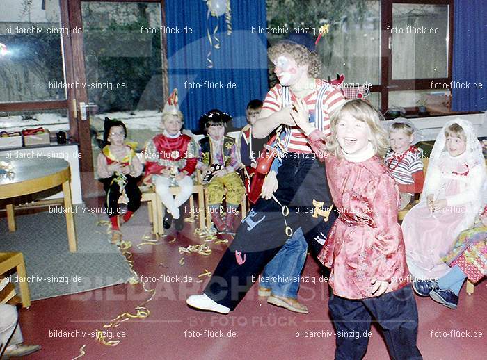 1979 Karneval im Kath. Kindergarten St. Peter Sinzig: KRKTKNSTPTSN-008652