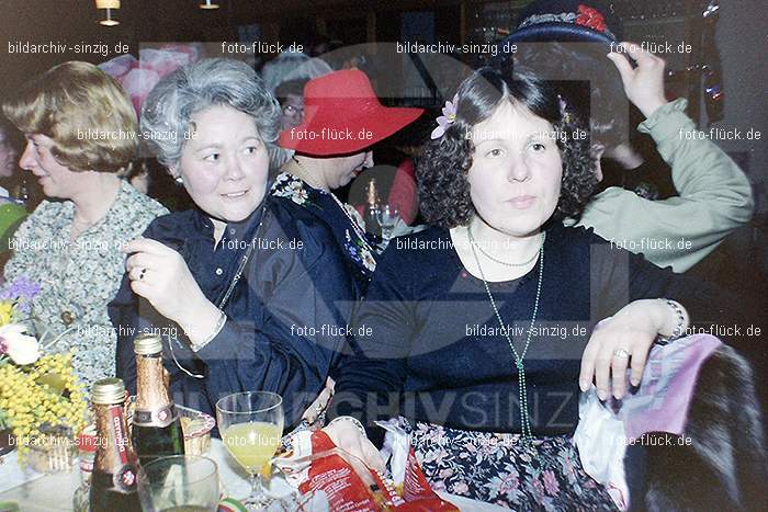 1979 Möhnekaffee im Helenensaal Sinzig: MHHLSN-008700