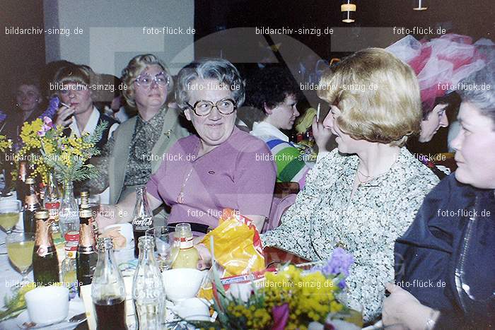 1979 Möhnekaffee im Helenensaal Sinzig: MHHLSN-008702