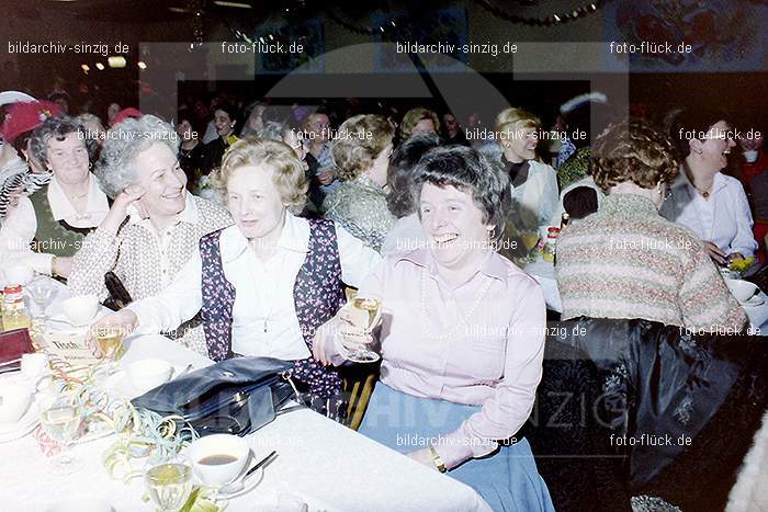 1979 Möhnekaffee im Helenensaal Sinzig: MHHLSN-008941