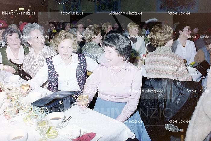 1979 Möhnekaffee im Helenensaal Sinzig: MHHLSN-008942