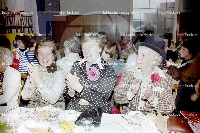 1979 Möhnekaffee im Helenensaal Sinzig: MHHLSN-008961