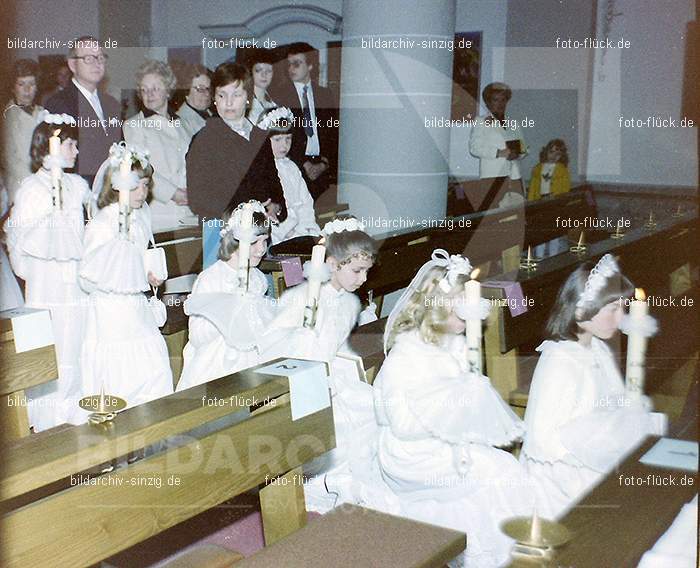 1979 Kinderkommunion in Westum: KNWS-009653