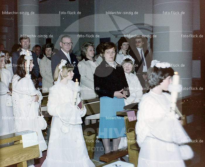 1979 Kinderkommunion in Westum: KNWS-009664