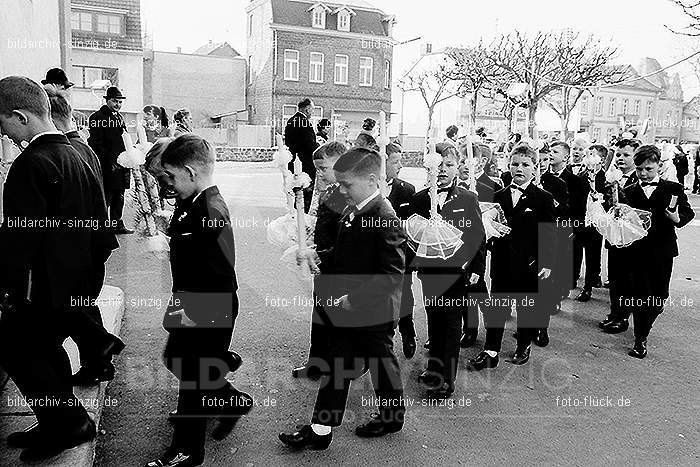 1967 Weißer Sonntag Kommunion in Sinzig St. Peter: WSSNKMSNSTPT-009921