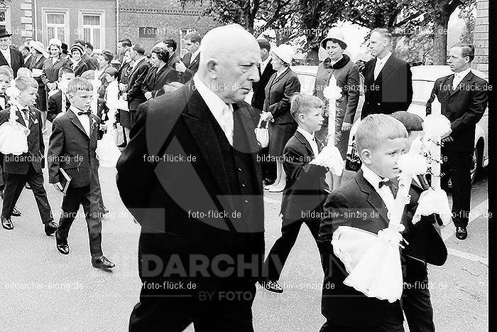 1967 Weißer Sonntag Kommunion in Sinzig St. Peter: WSSNKMSNSTPT-009971