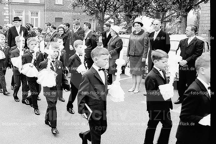 1967 Weißer Sonntag Kommunion in Sinzig St. Peter: WSSNKMSNSTPT-009972