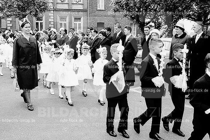1967 Weißer Sonntag Kommunion in Sinzig St. Peter: WSSNKMSNSTPT-009975