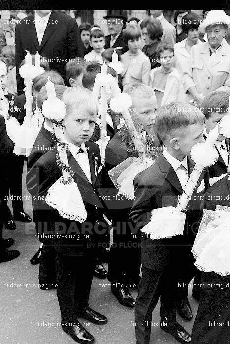1967 Weißer Sonntag Kommunion in Sinzig St. Peter: WSSNKMSNSTPT-009985